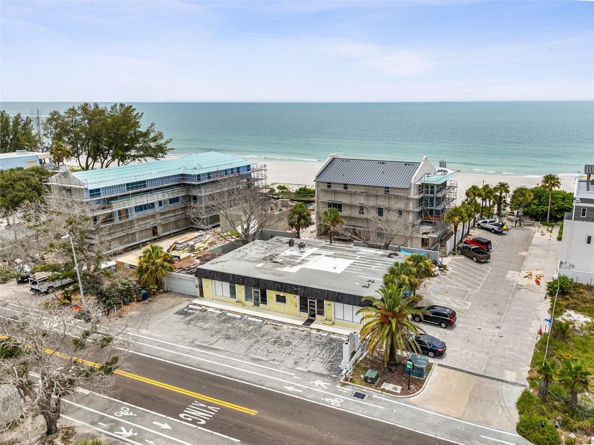 350 GULF BOULEVARD — photo 33 of 38