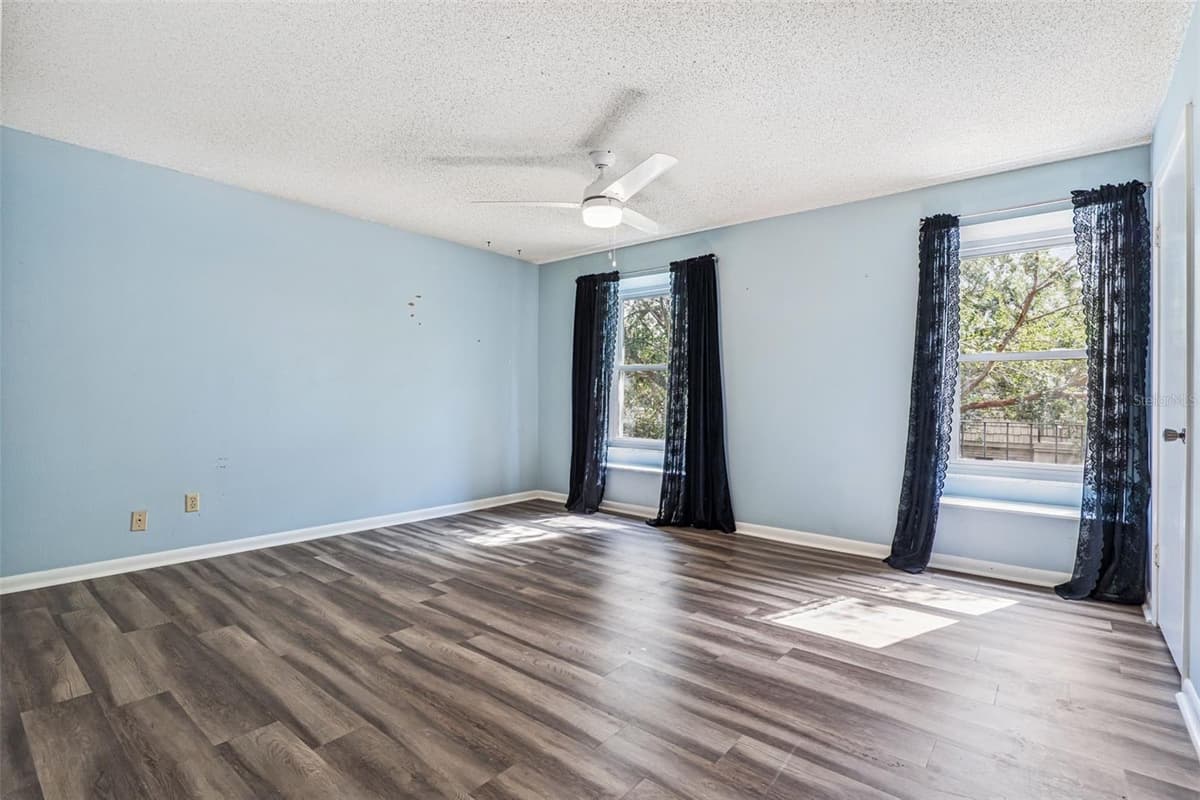 200 SAINT ANDREWS BOULEVARD — photo 14 of 21