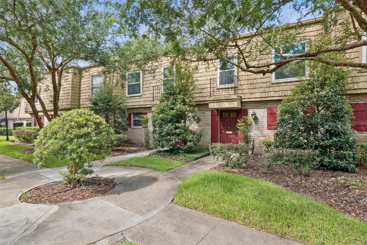 200 SAINT ANDREWS BOULEVARD — photo 2 of 21