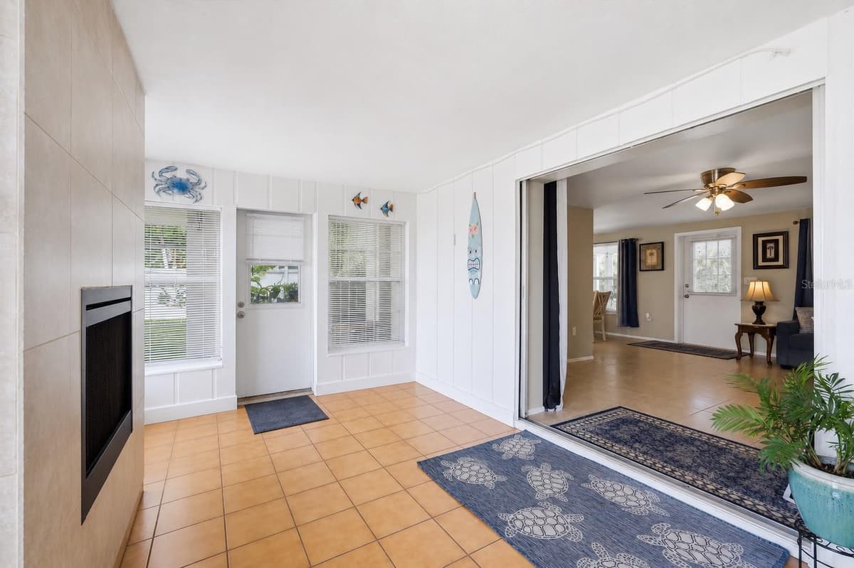 630 SEMINOLE DRIVE — photo 28 of 40