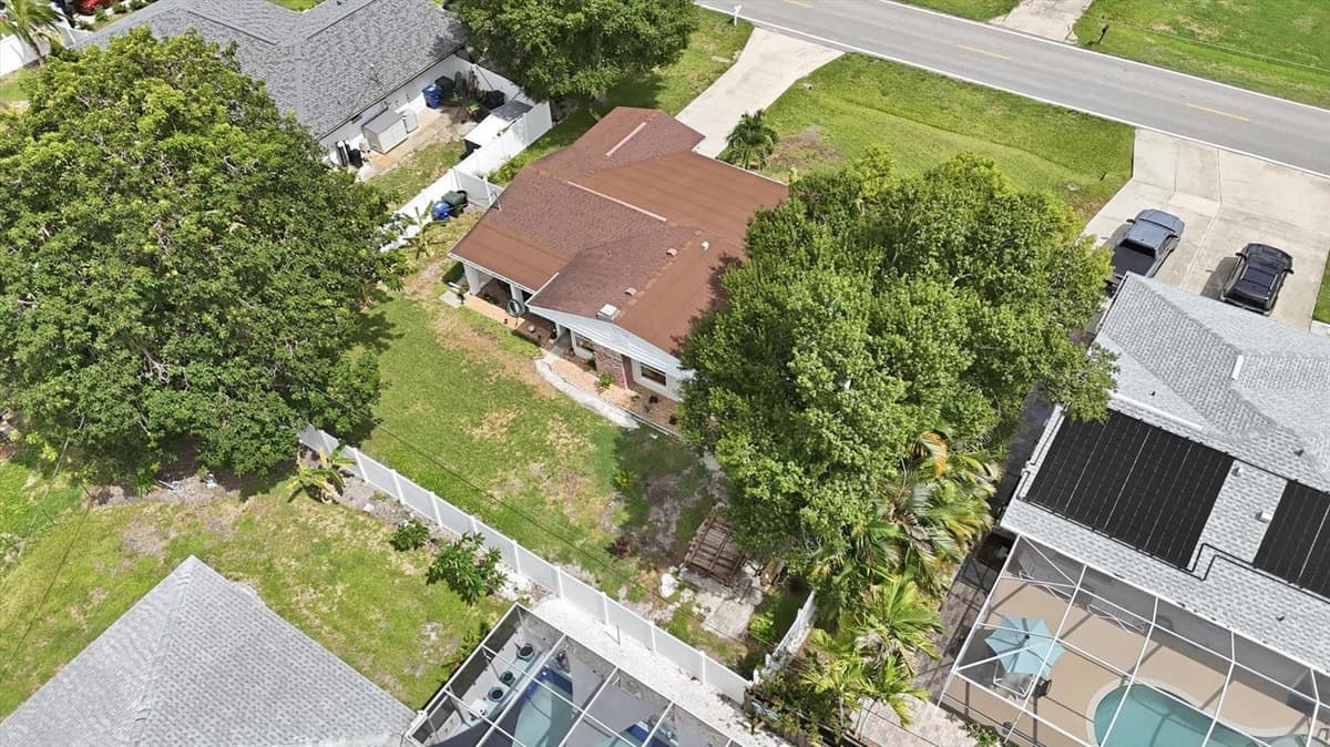 630 SEMINOLE DRIVE — photo 36 of 40