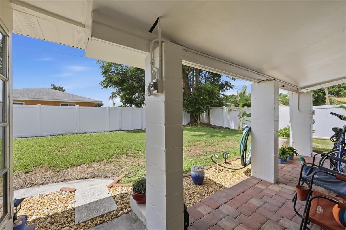630 SEMINOLE DRIVE — photo 30 of 40
