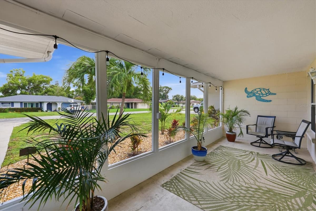 630 SEMINOLE DRIVE — photo 5 of 40