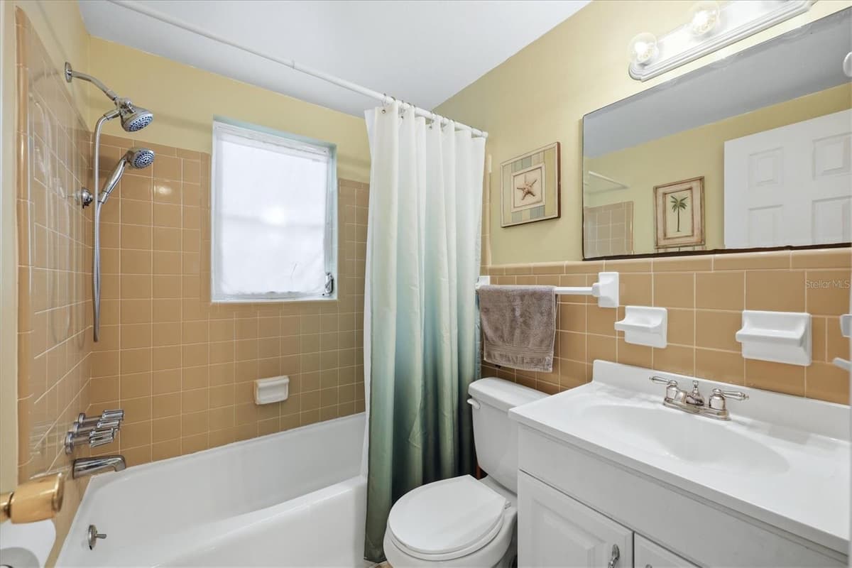 630 SEMINOLE DRIVE — photo 22 of 40