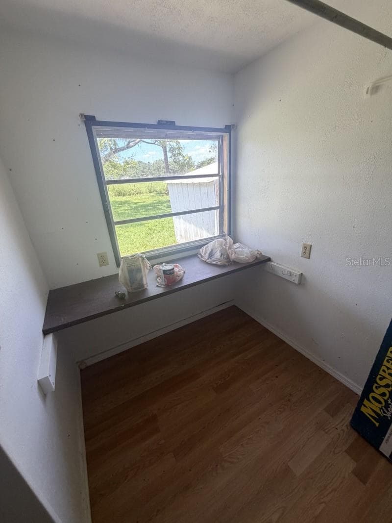 9818 REYLINDA AVENUE — photo 21 of 25
