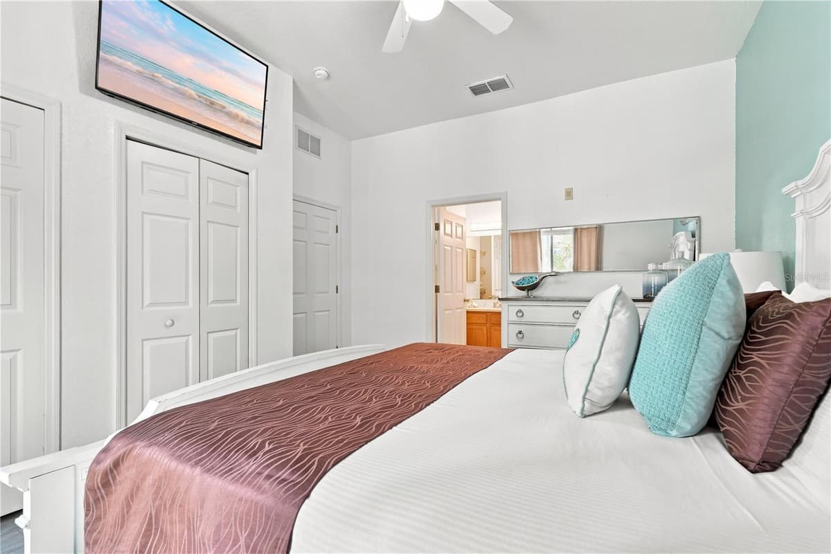 1106 GRAN BAHAMA BOULEVARD — photo 21 of 36