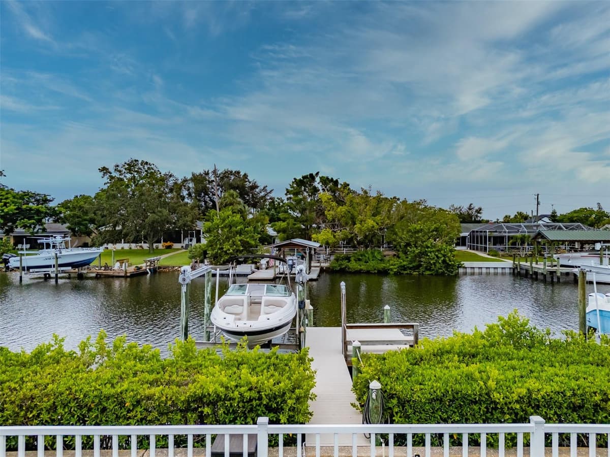 562 BIMINI BAY BOULEVARD — photo 37 of 68