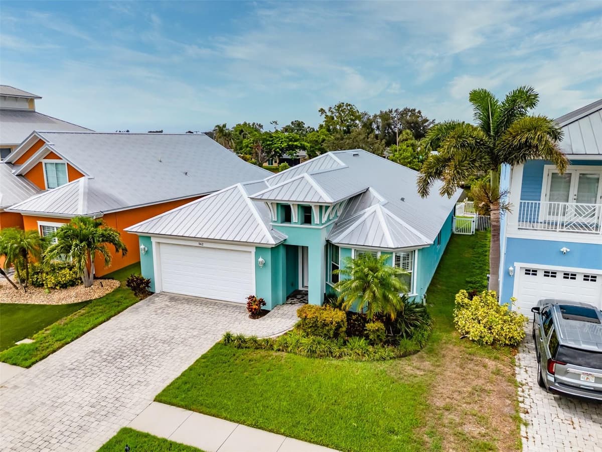 562 BIMINI BAY BOULEVARD — photo 48 of 68