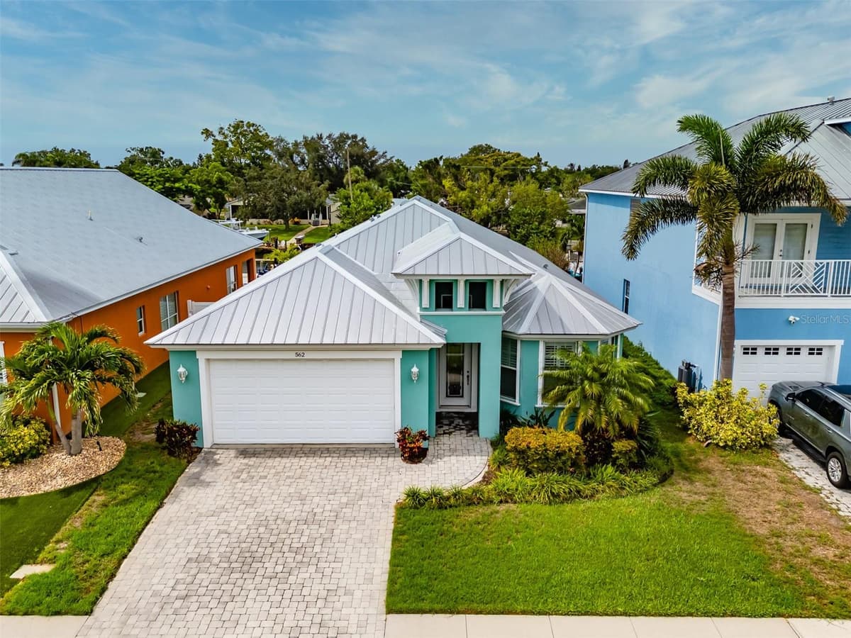 562 BIMINI BAY BOULEVARD — photo 5 of 68
