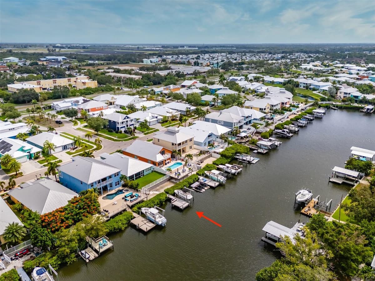 562 BIMINI BAY BOULEVARD — photo 51 of 68