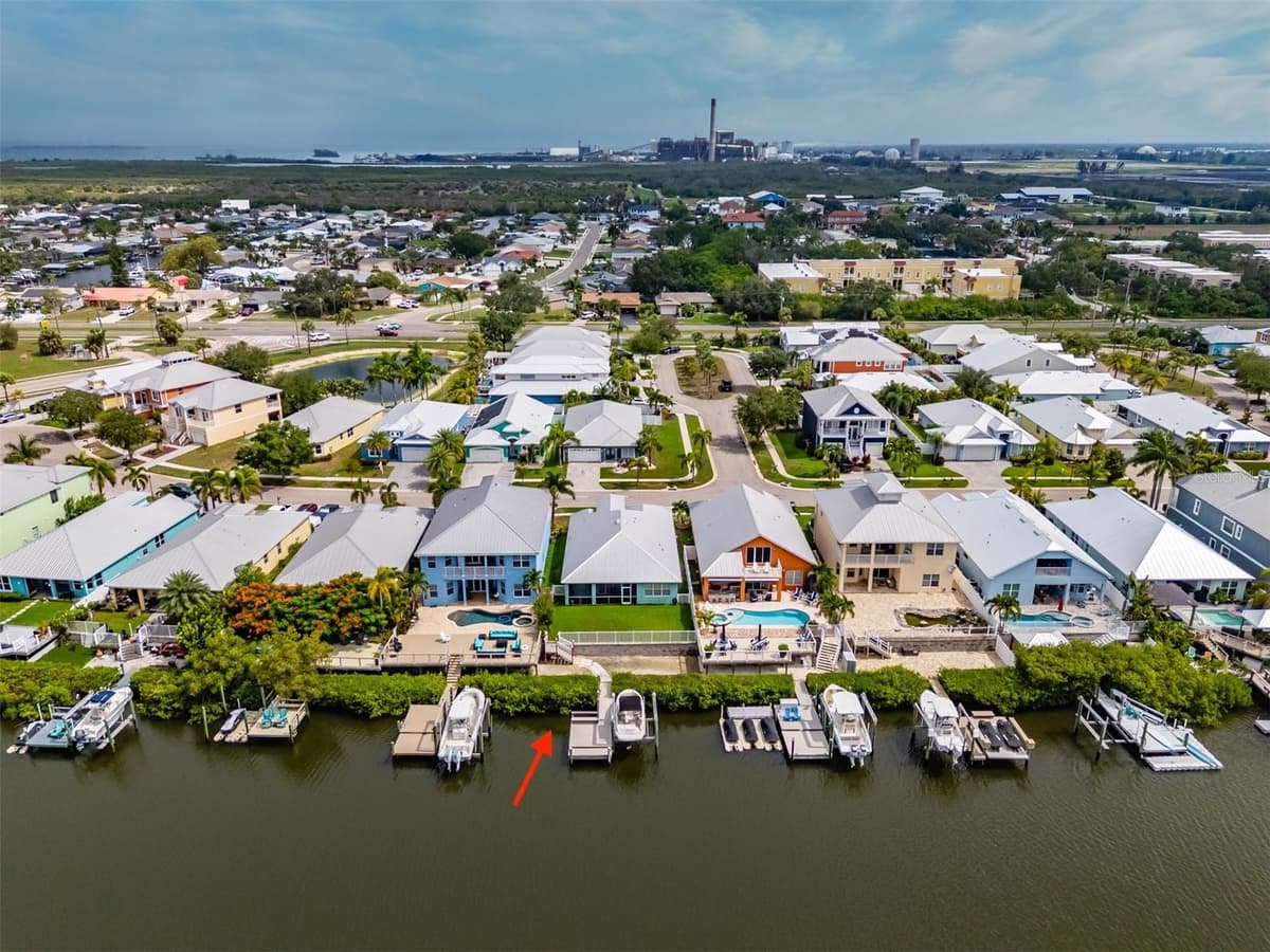 562 BIMINI BAY BOULEVARD — photo 52 of 68