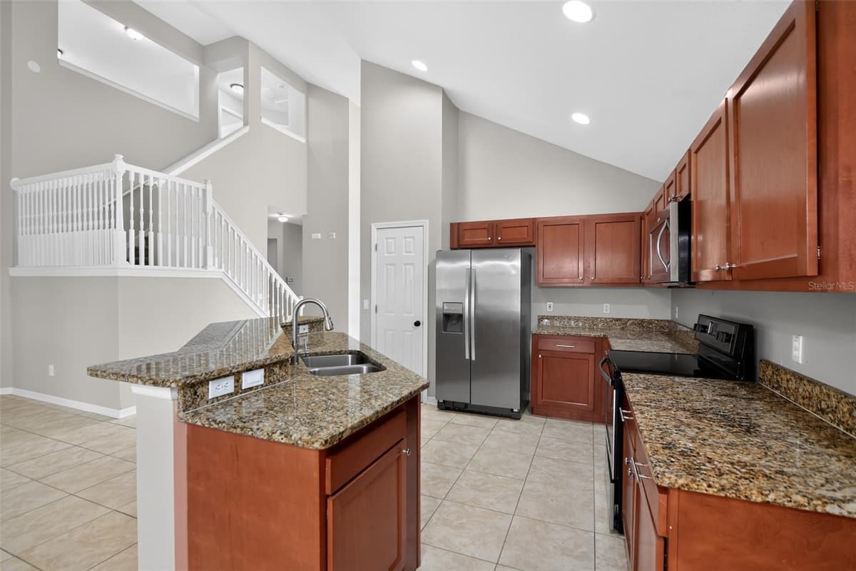 3519 MCCORMICK WOODS DRIVE — photo 9 of 30