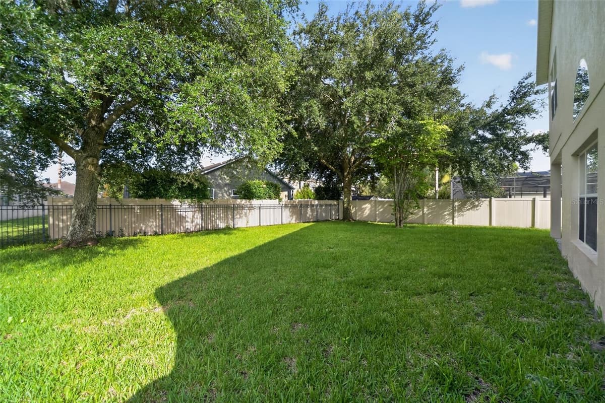 3519 MCCORMICK WOODS DRIVE — photo 30 of 30