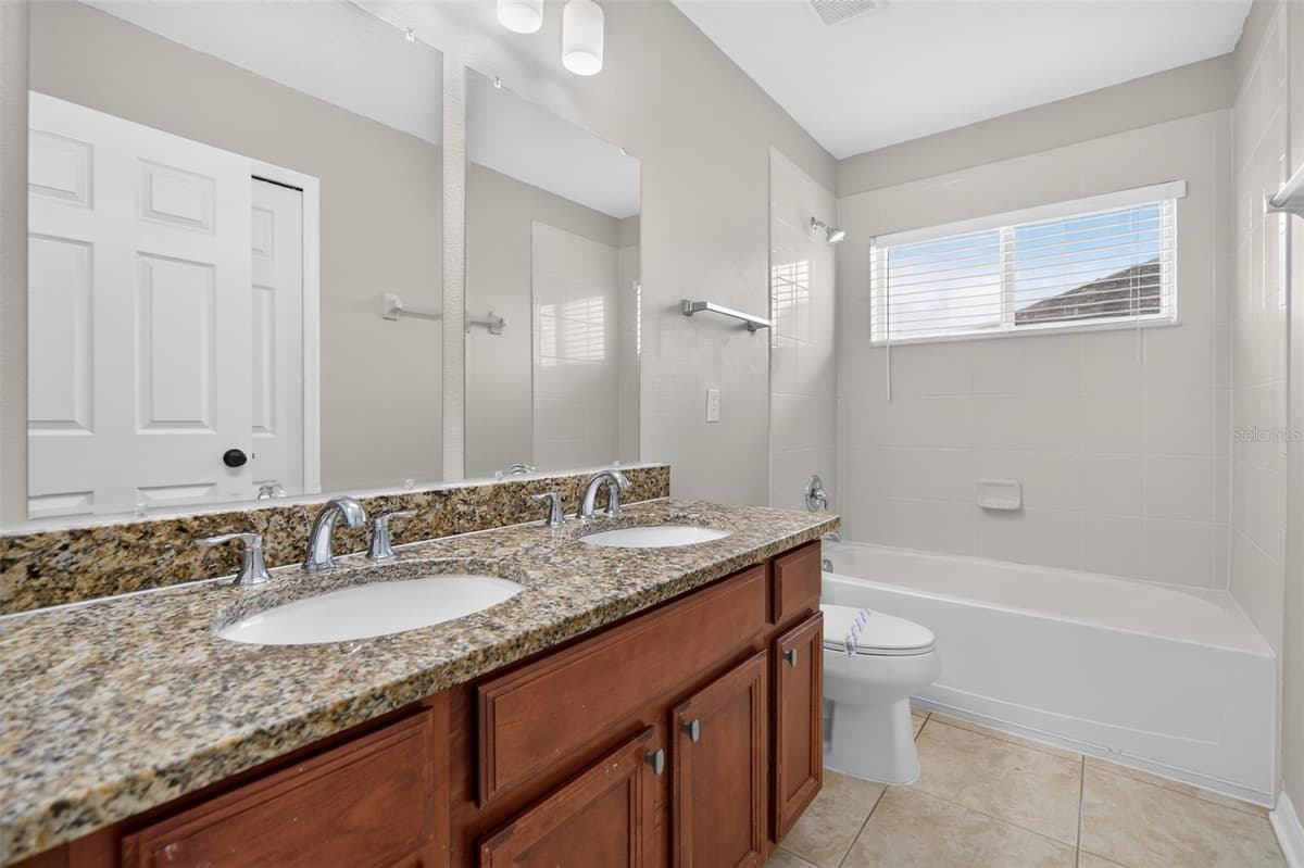 3519 MCCORMICK WOODS DRIVE — photo 17 of 30