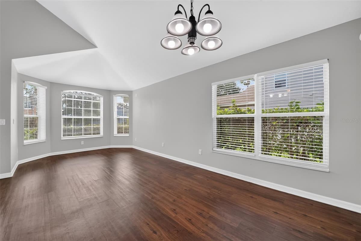 3519 MCCORMICK WOODS DRIVE — photo 11 of 30