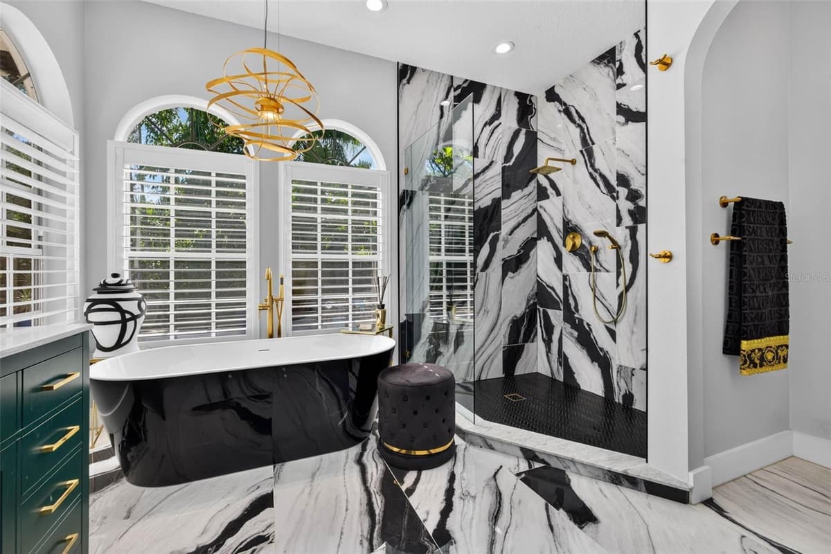 4660 LAUREL OAK LANE — photo 32 of 61