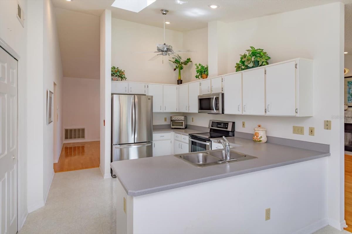 1134 SEAFARER LANE — photo 8 of 27