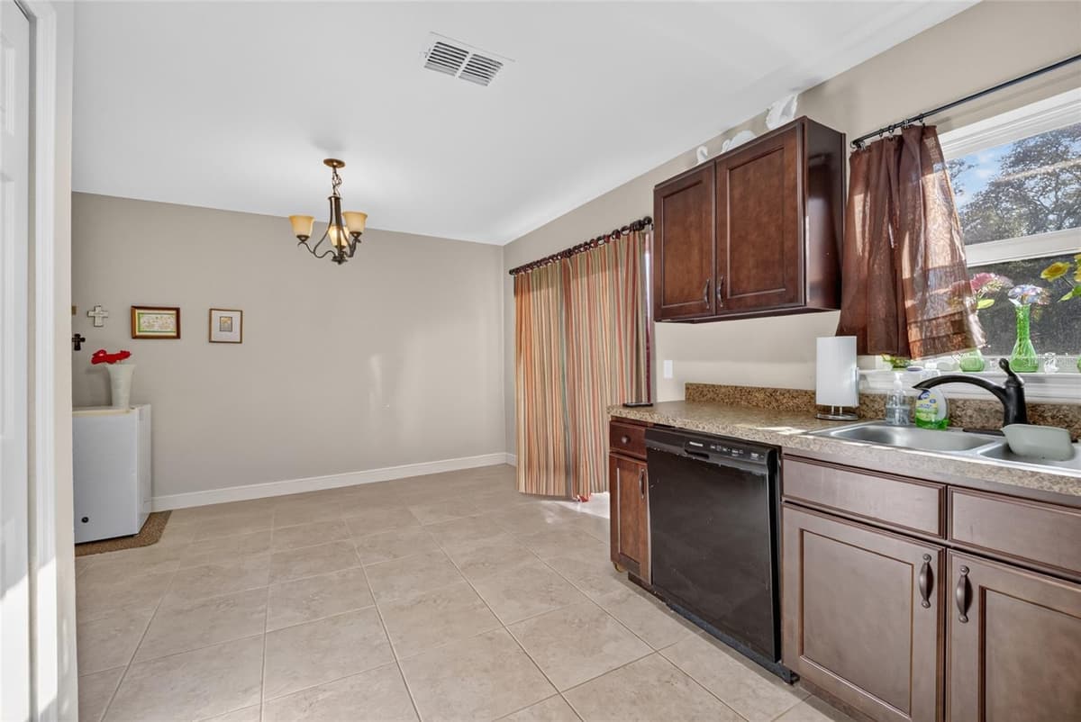 13881 33RD TERRACE — photo 9 of 19