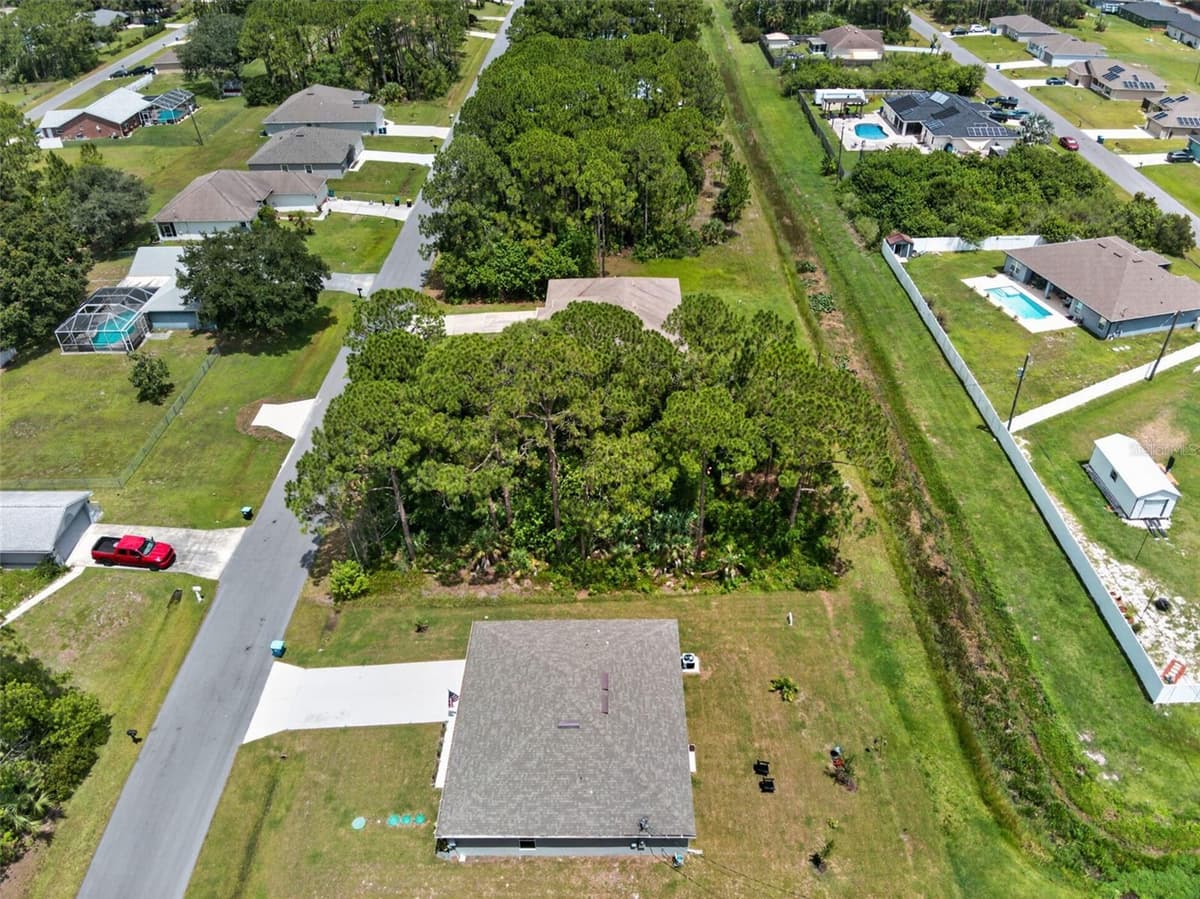 2669 PALOMAR AVENUE — photo 4 of 28