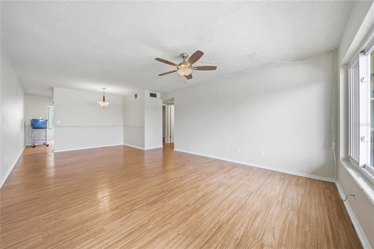2458 FLORENTINE WAY — photo 7 of 30