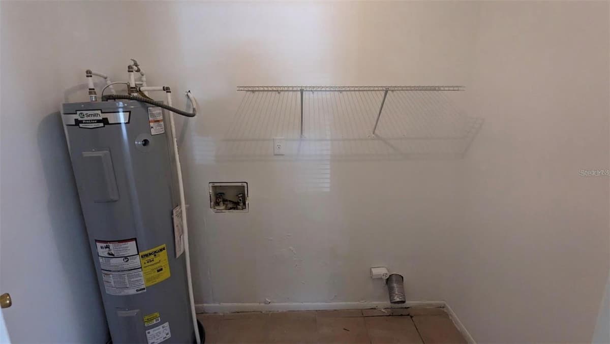 511 JOHN STREET — photo 18 of 22