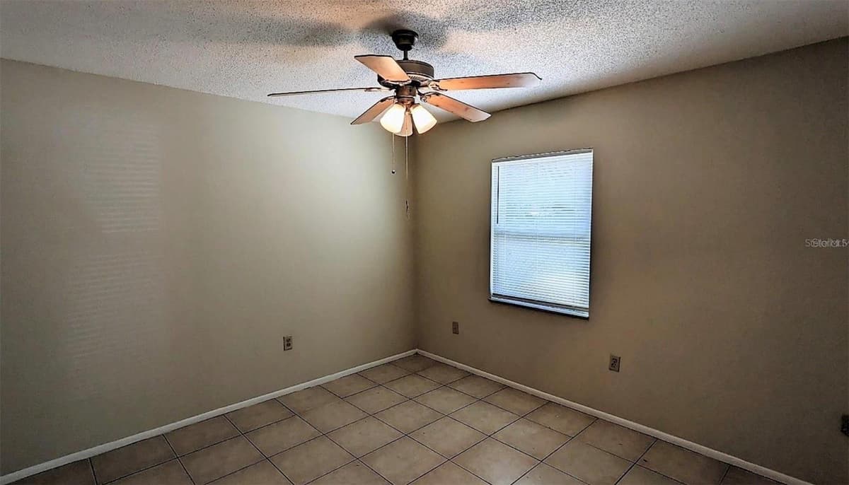 511 JOHN STREET — photo 13 of 22