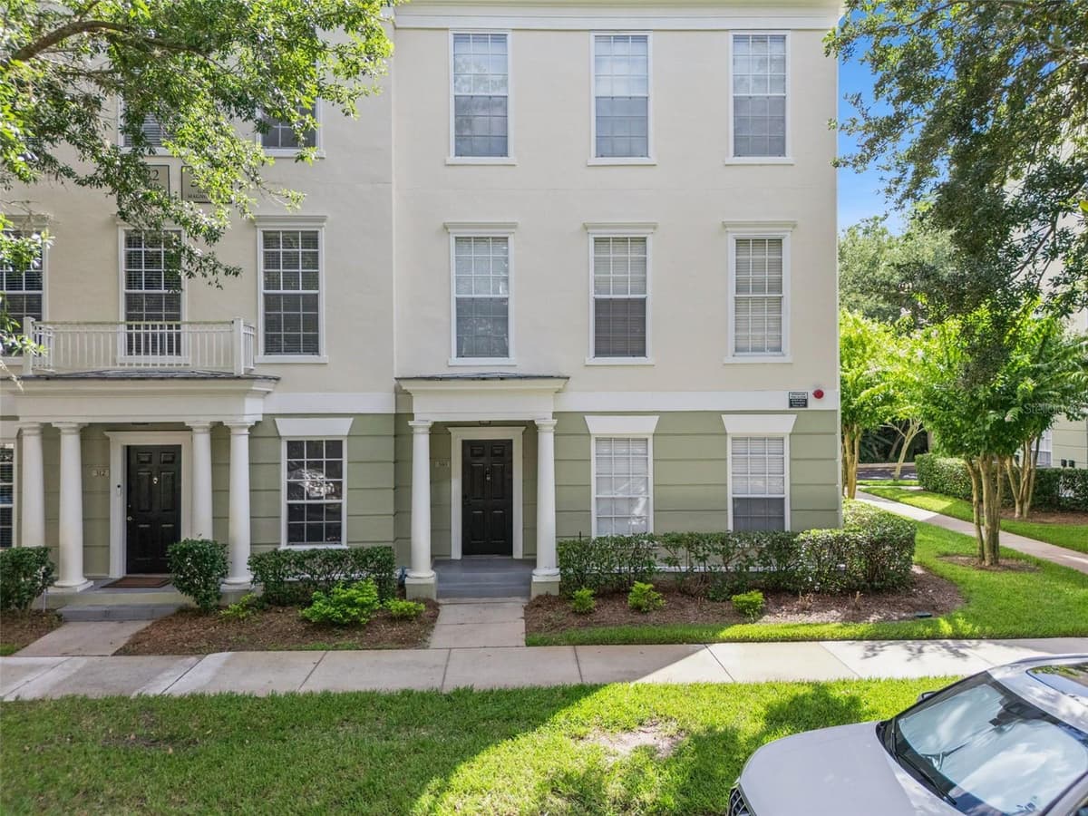 310 GRAND MAGNOLIA AVENUE — photo 3 of 53