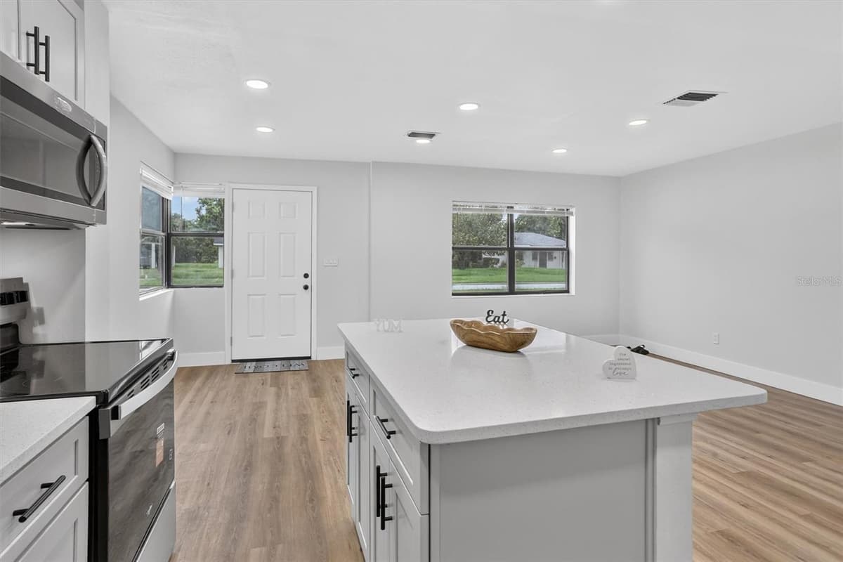 3402 LEWIS COURT — photo 14 of 29