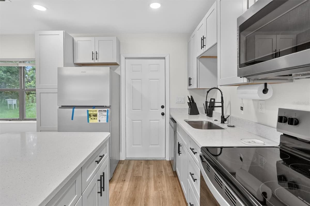 3402 LEWIS COURT — photo 13 of 29