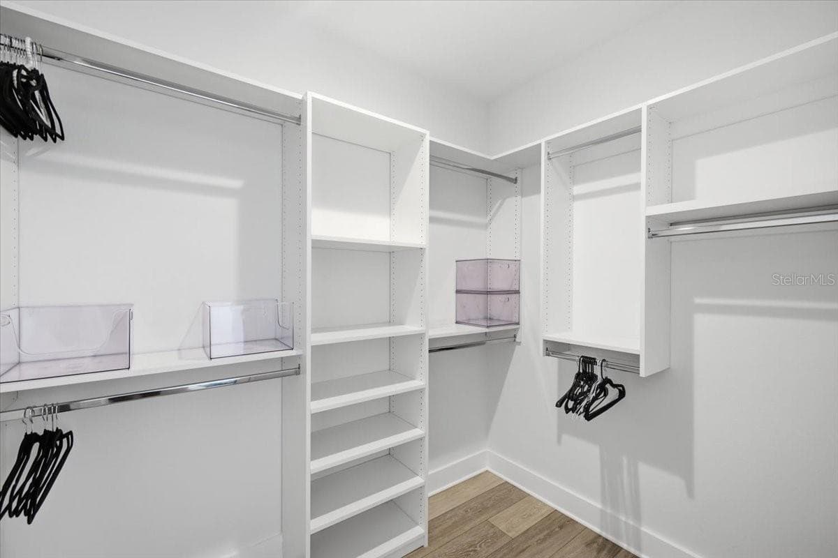 2701 POPLAR AVENUE — photo 31 of 65