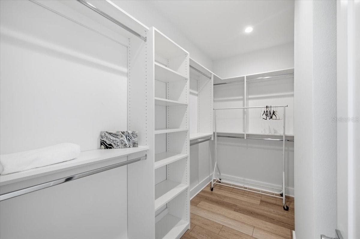 2701 POPLAR AVENUE — photo 51 of 65