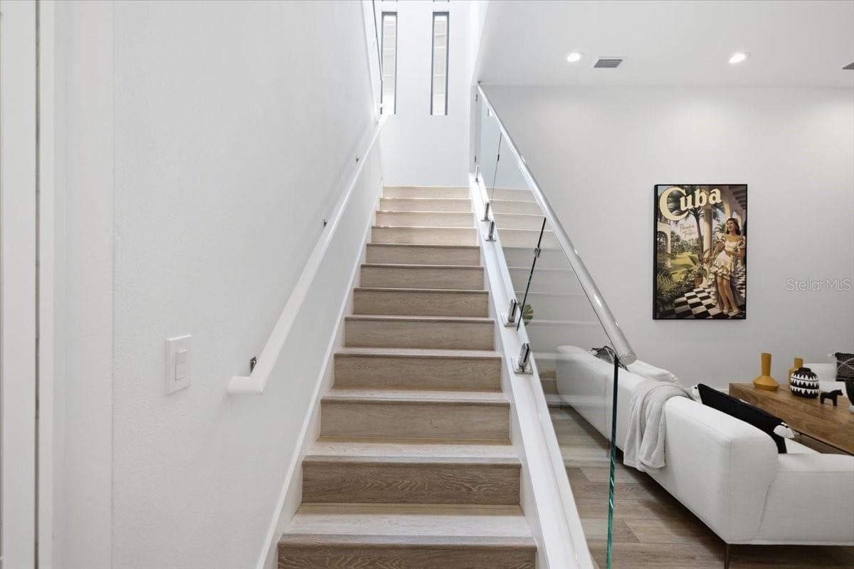 2701 POPLAR AVENUE — photo 20 of 65