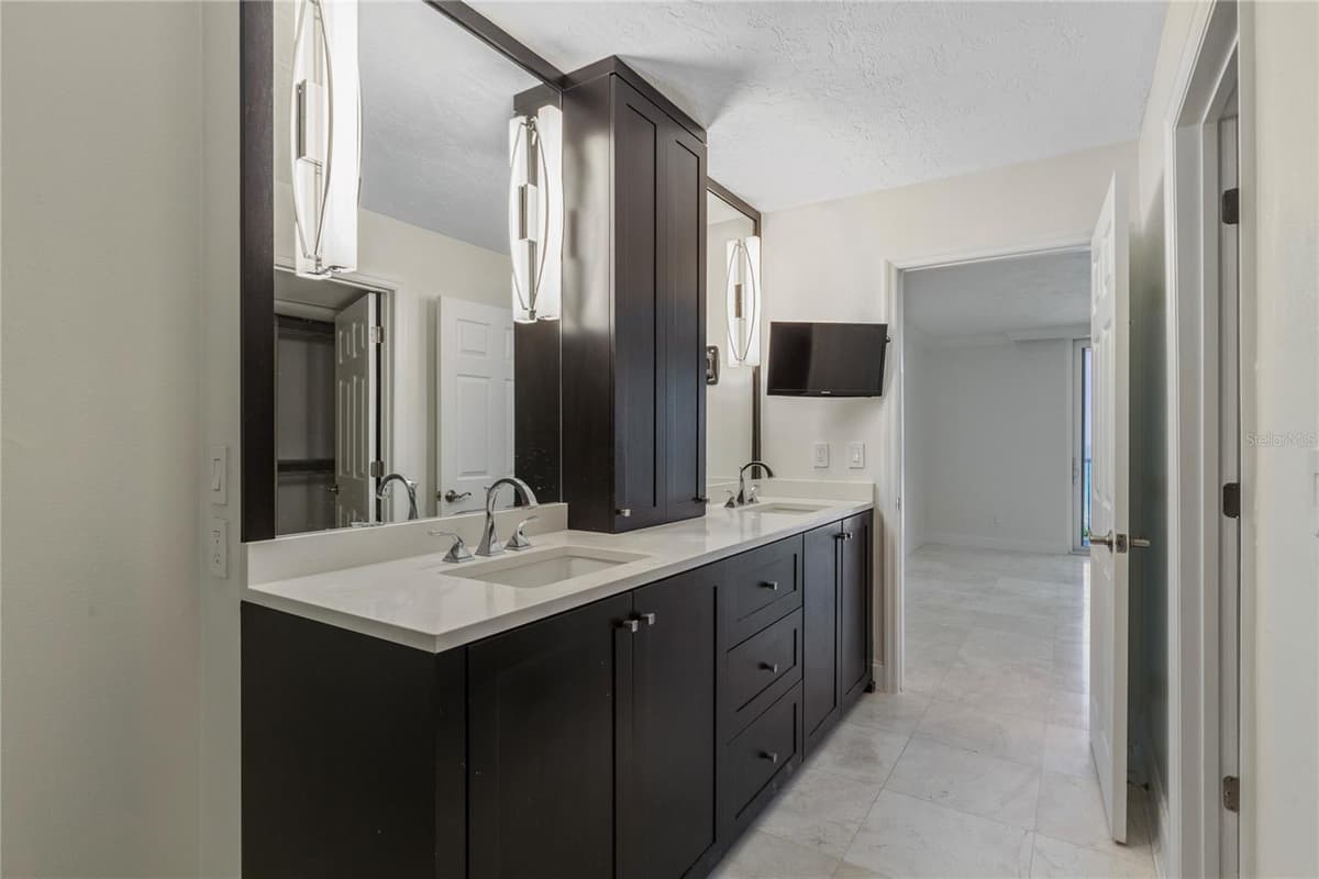 1600 GULF BOULEVARD — photo 37 of 74