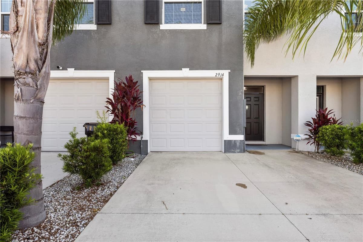 2914 SUNCOAST BLEND DRIVE — photo 4 of 72