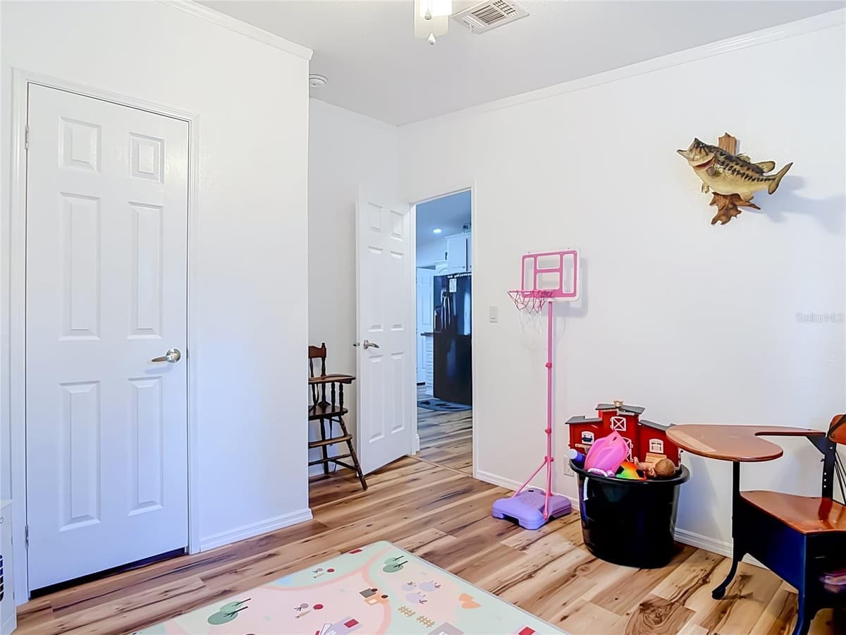 31120 LAKE HOLLY ROAD — photo 30 of 64