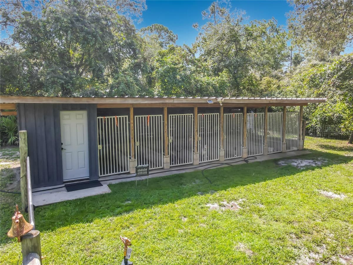 31120 LAKE HOLLY ROAD — photo 48 of 64