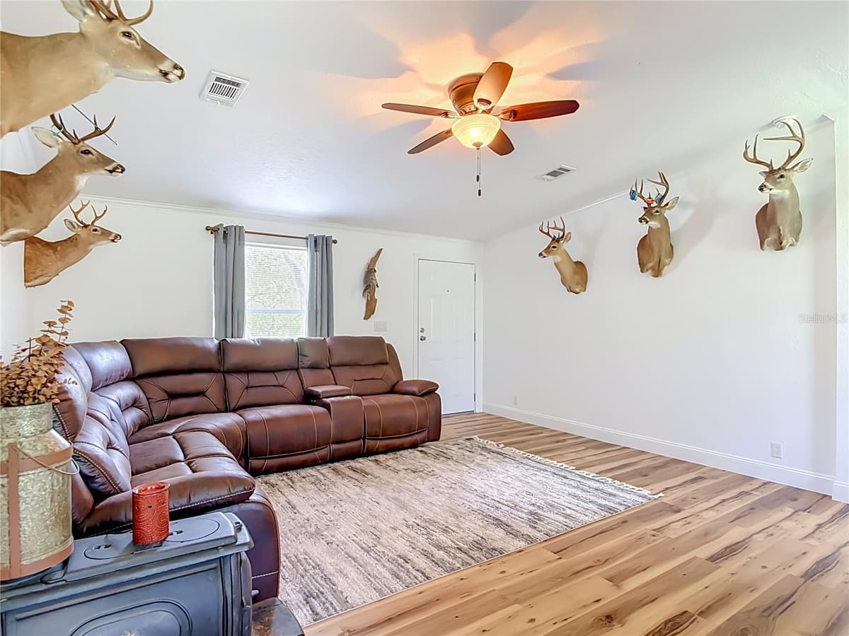 31120 LAKE HOLLY ROAD — photo 7 of 64