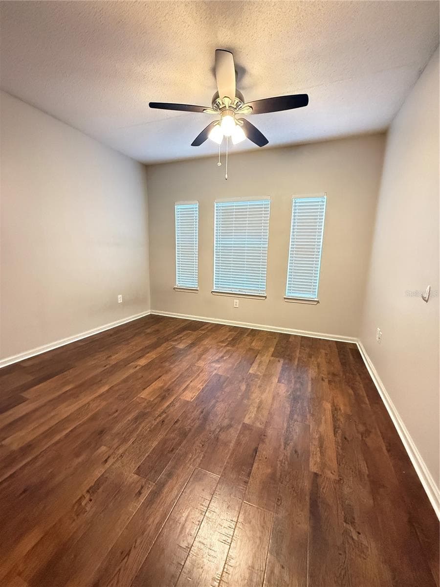 12017 VILLANOVA DRIVE — photo 14 of 48