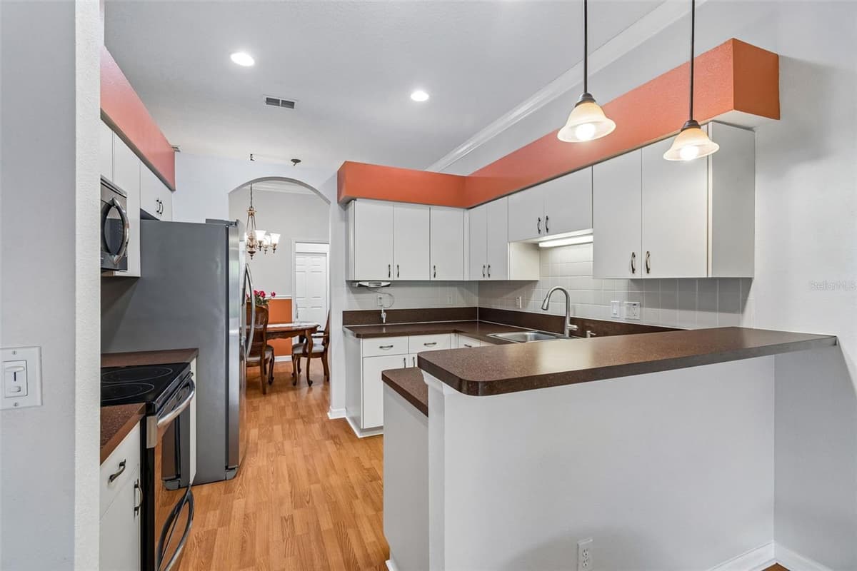 12154 PUTTER GREEN COURT — photo 16 of 74