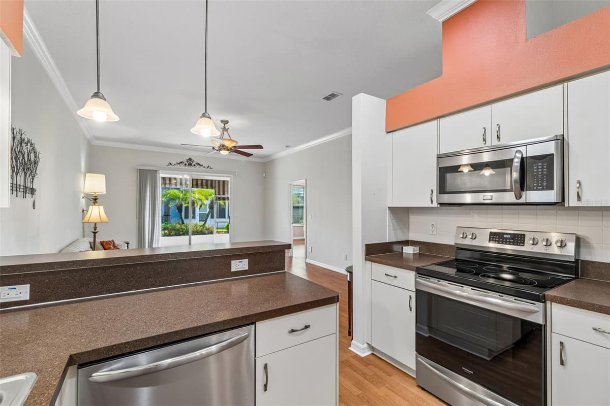 12154 PUTTER GREEN COURT — photo 20 of 74