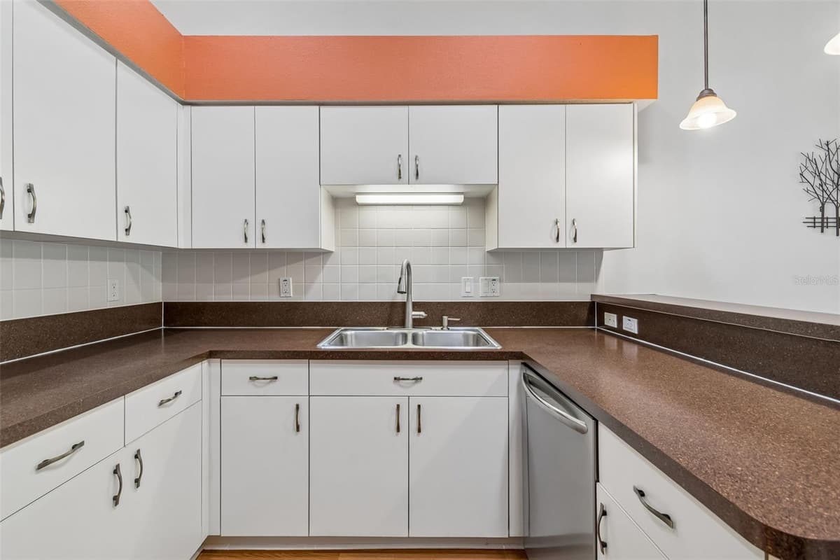 12154 PUTTER GREEN COURT — photo 18 of 74