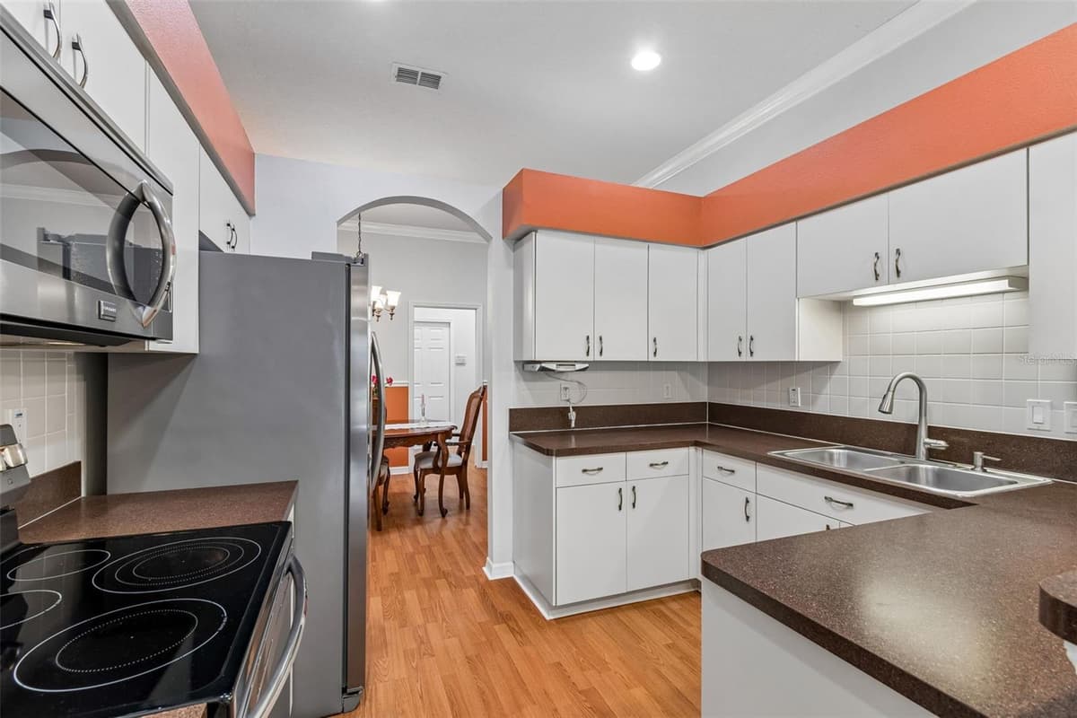 12154 PUTTER GREEN COURT — photo 17 of 74