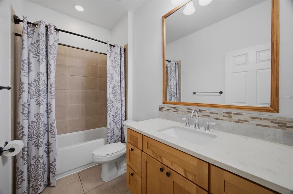 8205 12TH STREET — photo 12 of 22