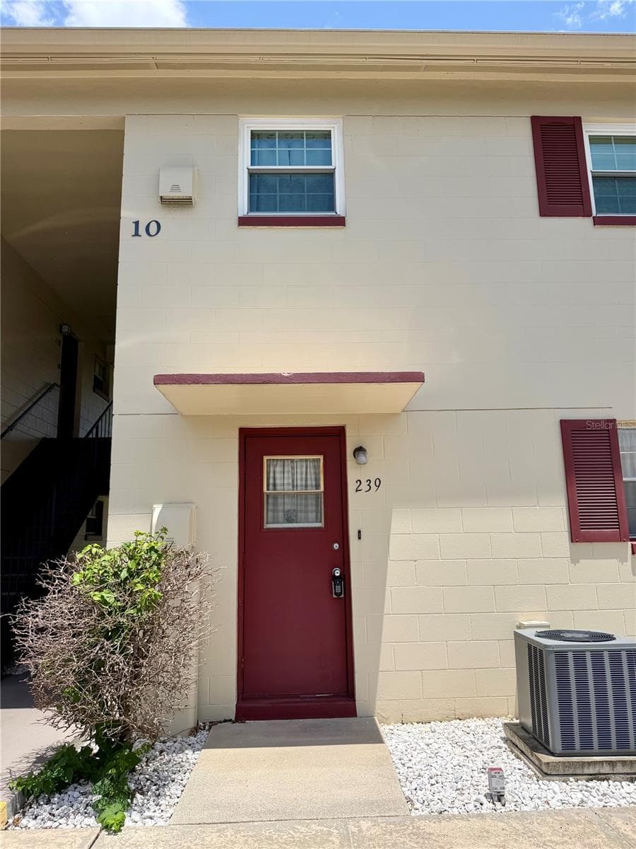 5505 HERNANDES DRIVE — photo 1 of 29