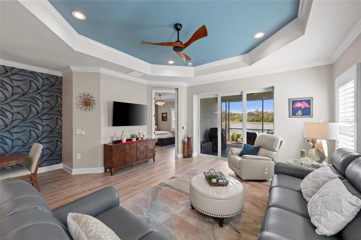 10169 LAKE WALES CIRCLE — photo 17 of 56
