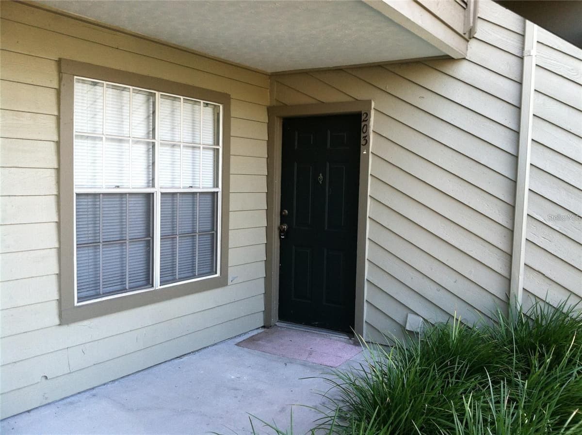 9100 DR MARTIN LUTHER KING JR STREET — photo 2 of 15