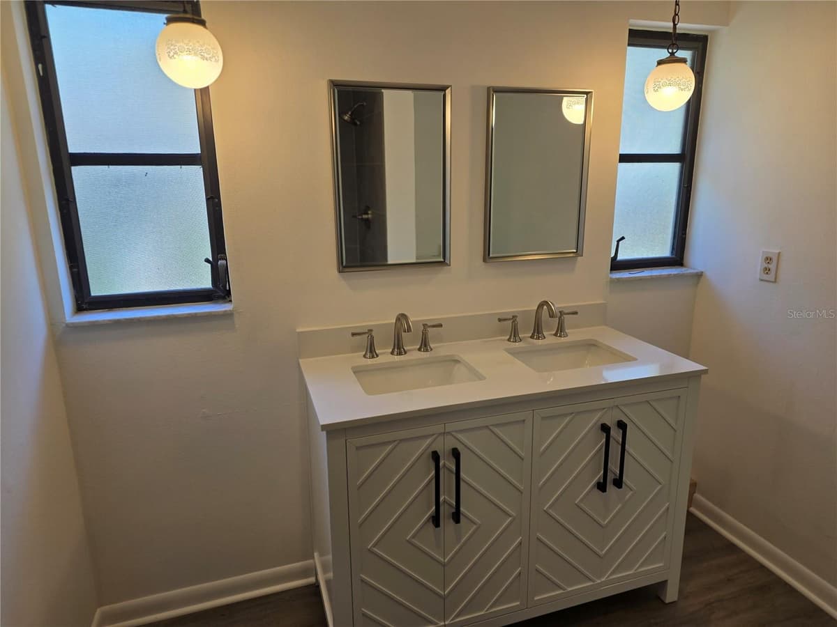4841 SUNDAY COURT — photo 9 of 22