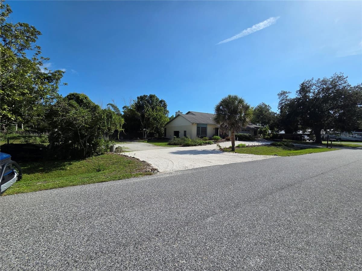 4841 SUNDAY COURT — photo 1 of 22