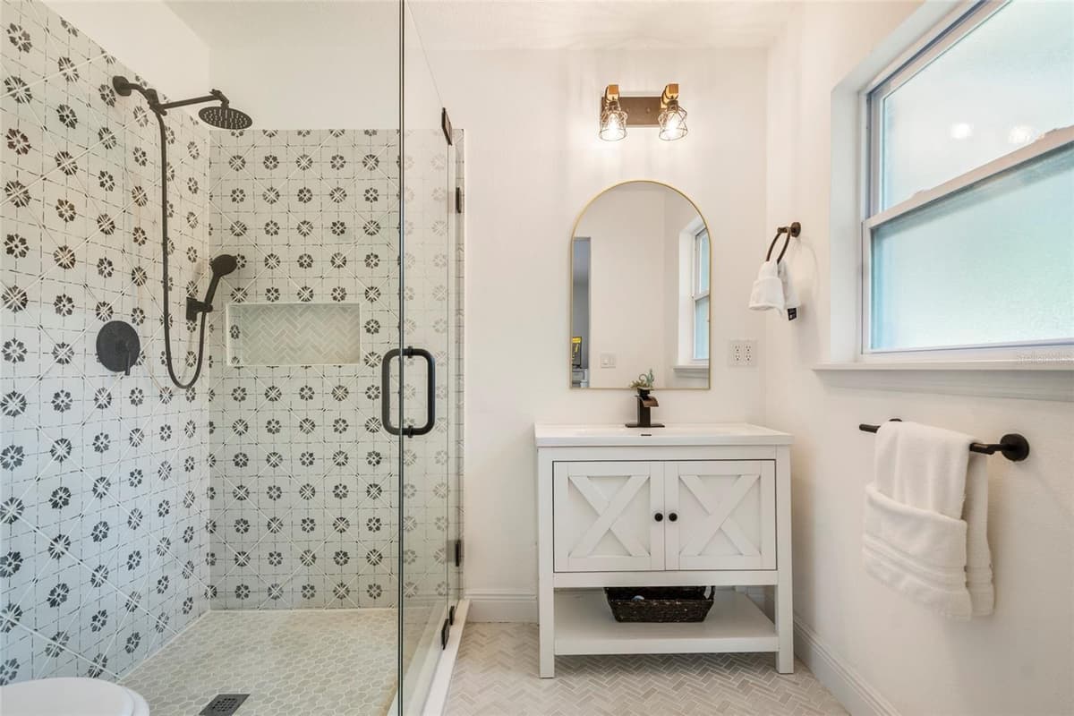 2237 WASHINGTON ROAD — photo 41 of 44