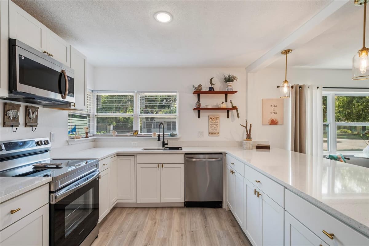 2237 WASHINGTON ROAD — photo 8 of 44